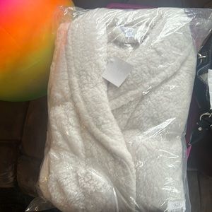 Ultra robe new still in the bag
